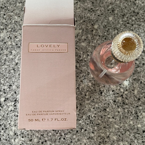 Lovely Eau De Parfum Spray by Sarah Jessica Parker 1.7 fl oz - Picture 2 of 3